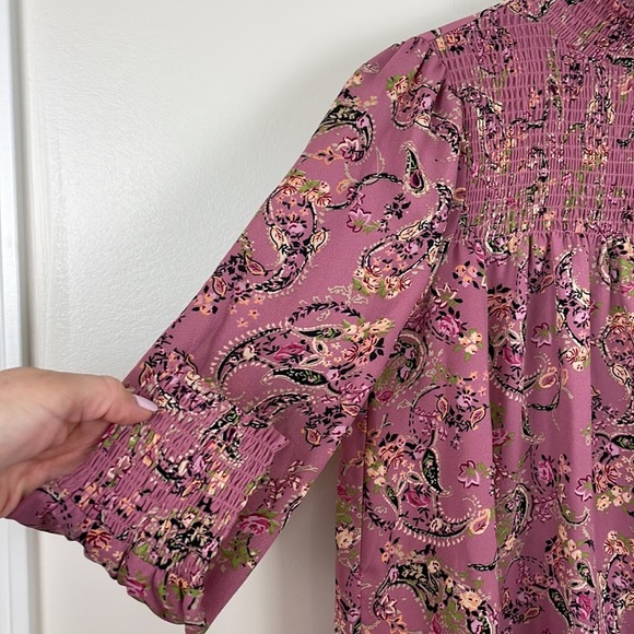 Cure Pink Floral Blouse. Size Small - Picture 5 of 8